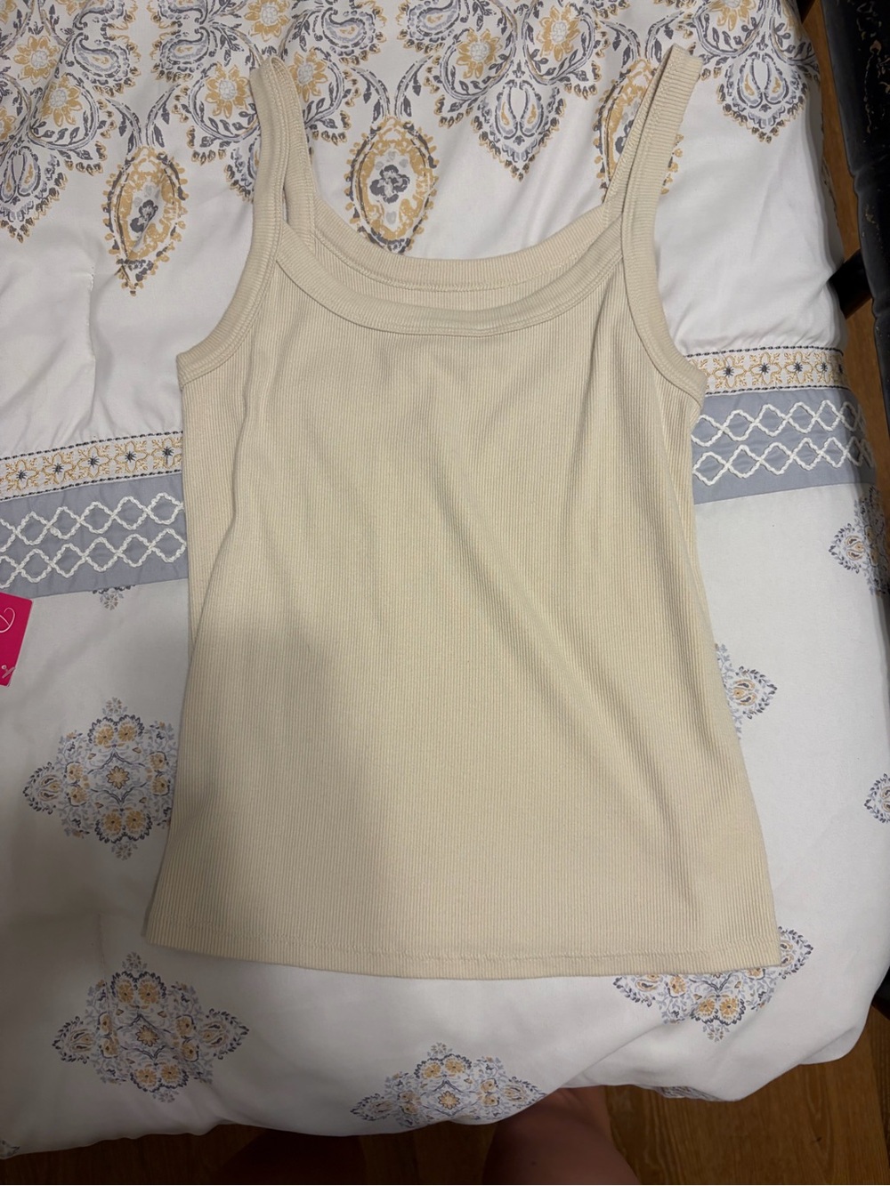 Old Navy Ribbed Scoop Tank Top in Cream